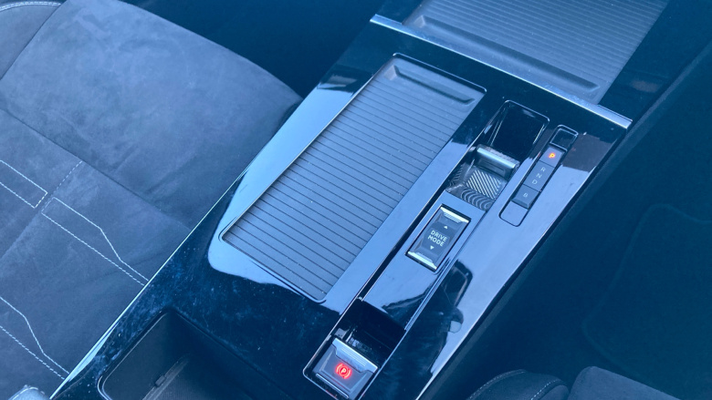 Vauxhall Astra 115kW Ultimate 54kWh 5dr Auto Electric Hatchback